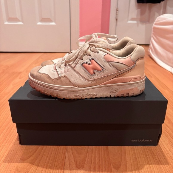 New Balance 550 Women’s Sneakers in Peach Pink and Beige - Picture 4 of 10